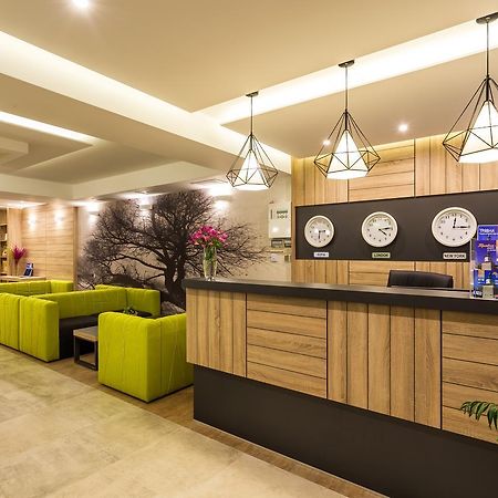 Hotel Compliment Трявна Экстерьер фото