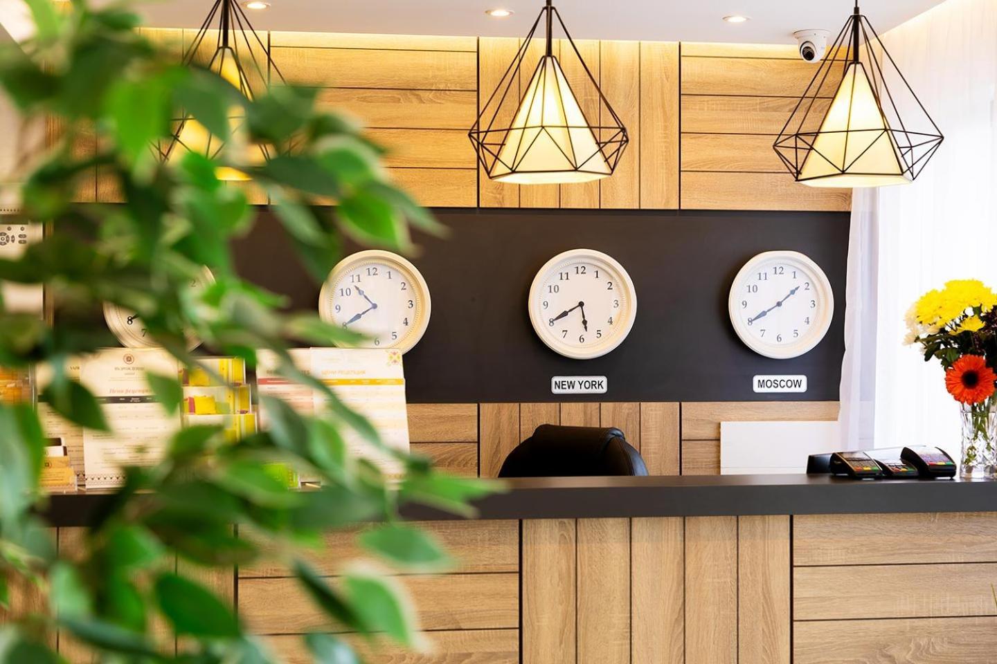 Hotel Compliment Трявна Экстерьер фото
