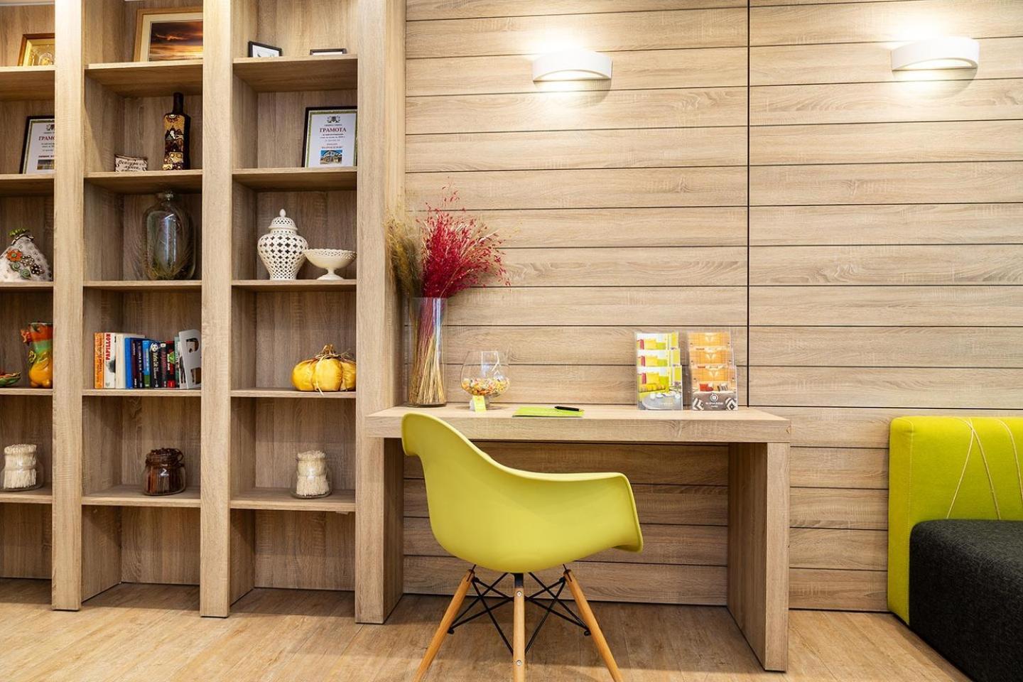 Hotel Compliment Трявна Экстерьер фото