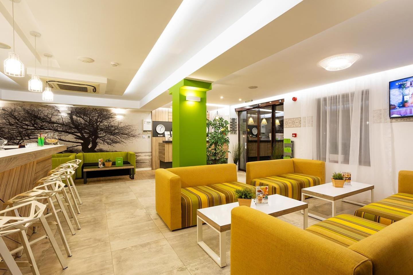 Hotel Compliment Трявна Экстерьер фото