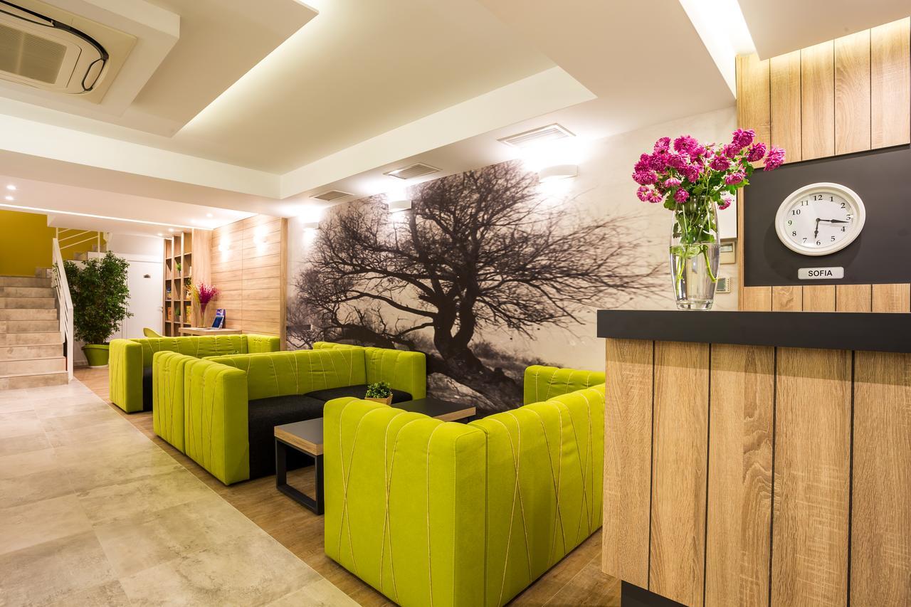 Hotel Compliment Трявна Экстерьер фото