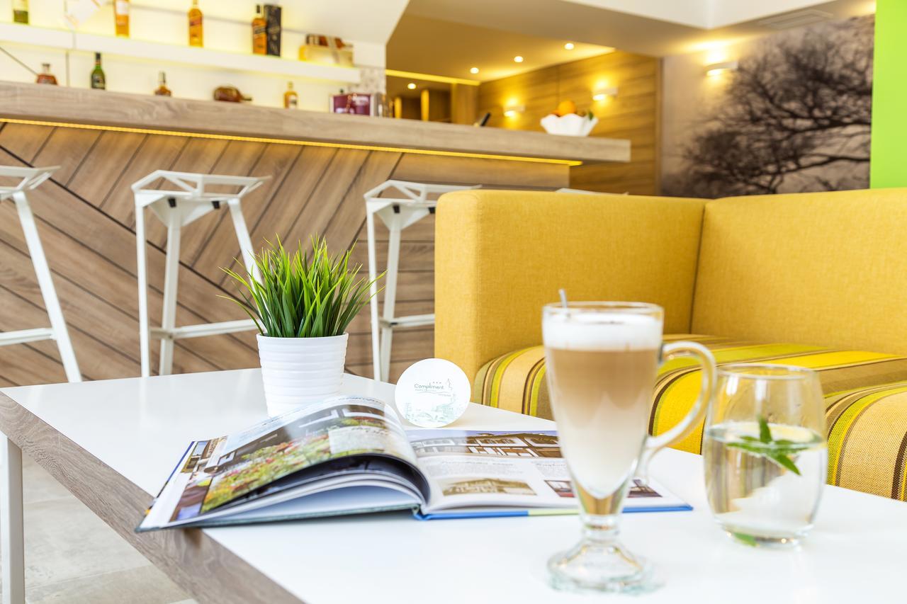 Hotel Compliment Трявна Экстерьер фото